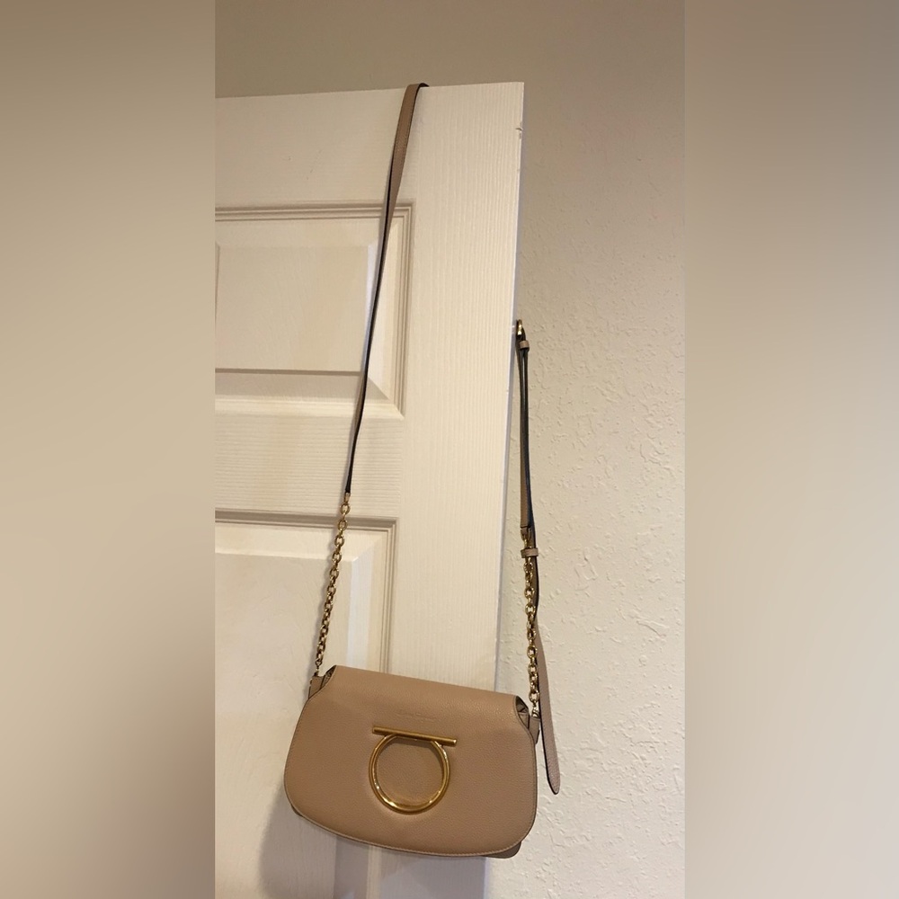 Salvatore Ferragamo Elegant Tan crossbody  Bag